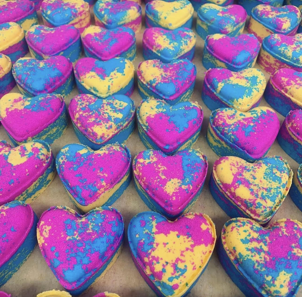 Fizzy Love Heart Bath Bombs With Hidden Colour