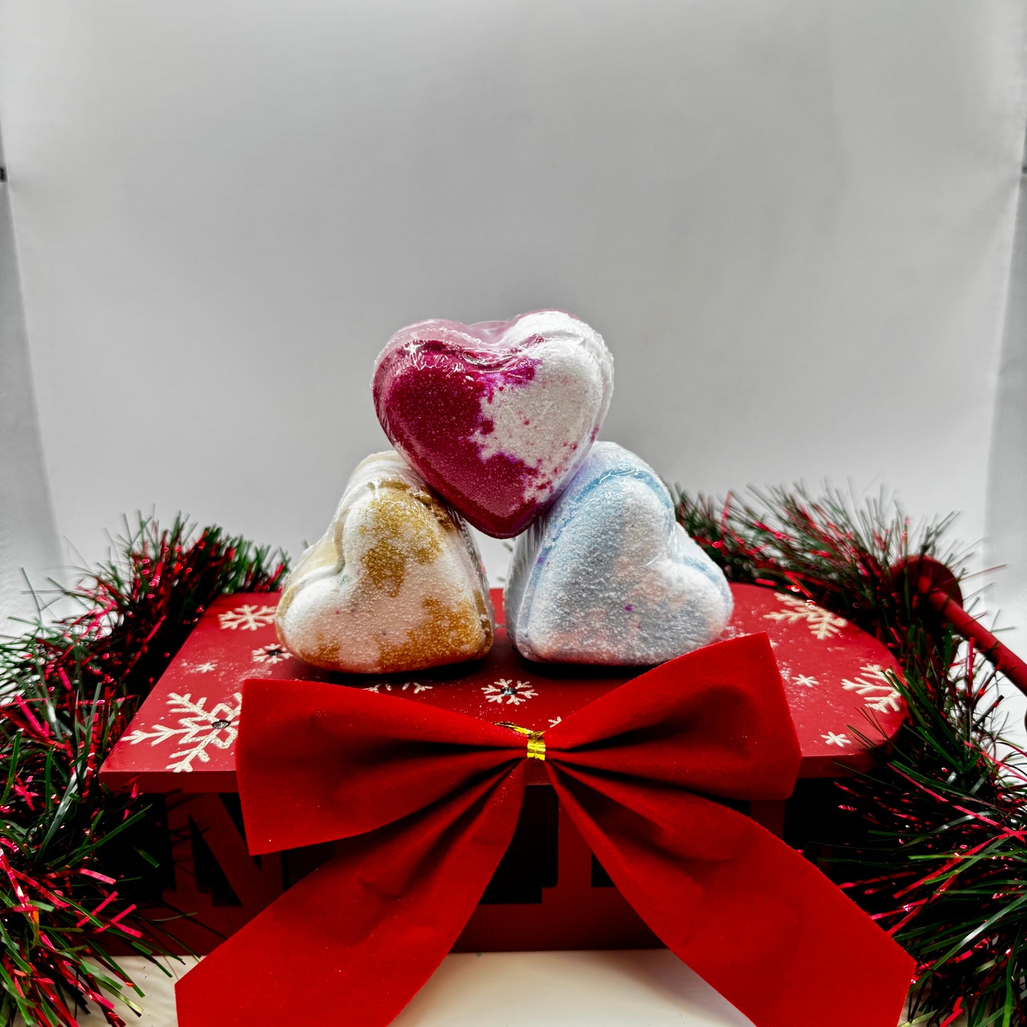 Fizzy Love Heart Bath Bombs With Hidden Colour