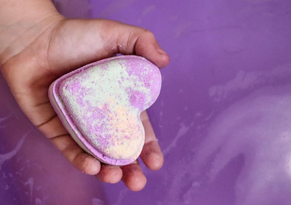 Fizzy Love Heart Bath Bombs With Hidden Colour